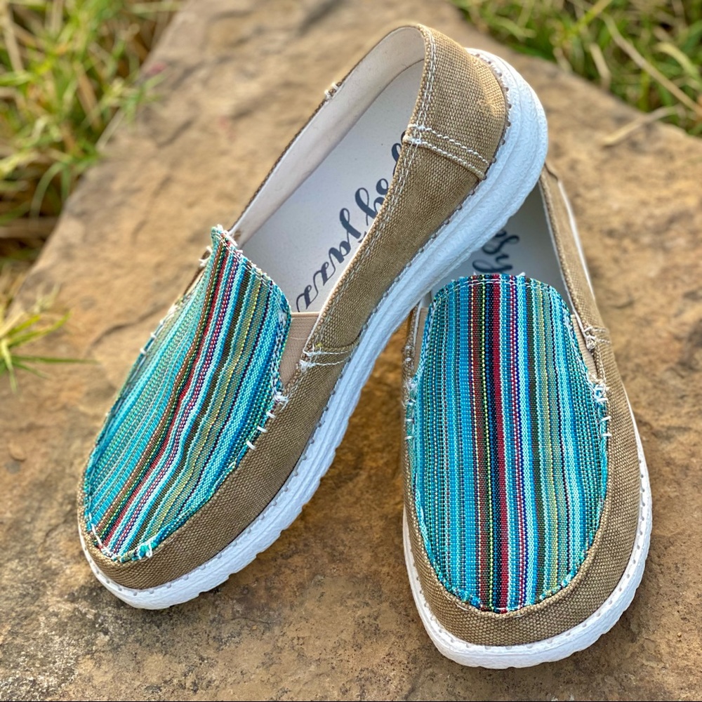 🚨Restocked🚨Striped Slipon Loafers - Picture 3 of 8